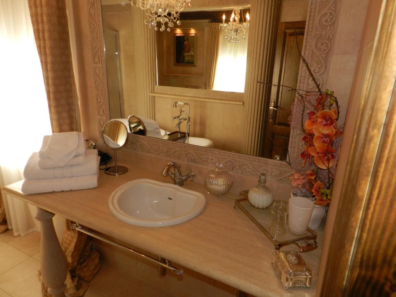 Villa Bertagni Castelnuovo di Garfagnana Zimmer foto